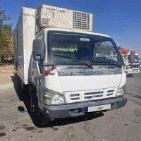 هیوندا ۸۲ مسقف ایسوزو ۸۹ ۸تن یخچالی(شاسی)|خودرو سنگین|اصفهان, شهرک صنعتی امیرکبیر (شاپور جدید)|دیوار