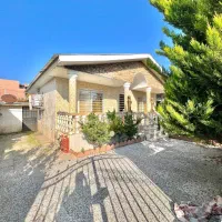 فلت-باغی-کلاسیک200متری-داخل-شهرک-با-اصالت-و-سرسبز