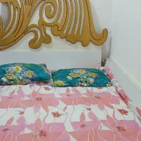 یک عدد تخت دونفره