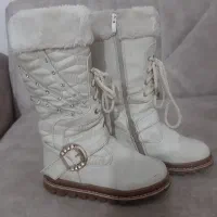 تعدادی پوت و کتانی از سایز ۲۵ تا ۳۴