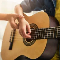 اموزش گیتار به روش گوشی