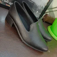 کفش نو و کیف زنانه