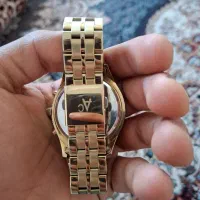 ساعت در حد نو