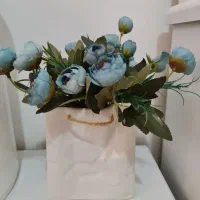گل و گلدون