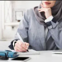 منشی آژانس جوان دوشیفت