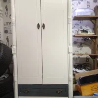 کمد و میز تحریر