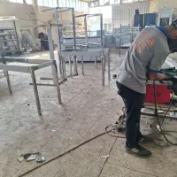 به اوستا کار در تجهیزات آشپزخانه صنعتی نیاز مندیم