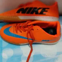 کفش فوتبال|تجهیزات ورزشی|ازنا, |دیوار