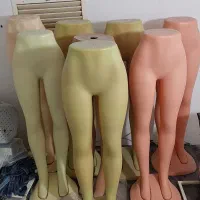 مانکن پا زنانه