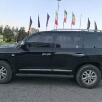 فروش فوری لندکروز مدل ۲۰۱۱ نسخه ۶۰ ساله فول کامل|خودرو سواری و وانت|اصفهان, مرداویج|دیوار