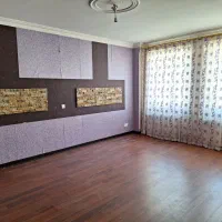 آپارتمان ناجا، معلم یکم