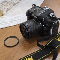 دوربین نیکون ۷۲۰۰ با لنز ۱۸.۵۵