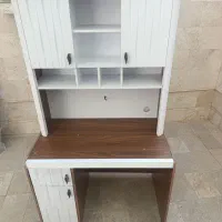 میز تحریر کتابخانه