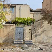 خانه دوطبقه حیاط دار جمهوری