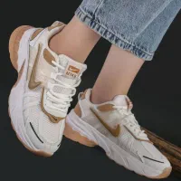 کتونی به قیمت فاکتور به فروش میرسد