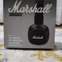 یه عدد هدفون Marshall
