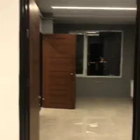 واحد تجاری 95 متری طبقه 11 خیابان حسنی