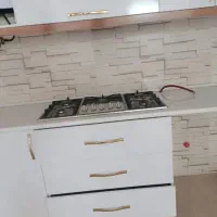 کاشیکاری و نصب بین کابینتی چسبی