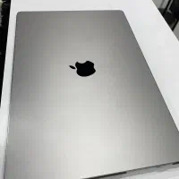 MacBook M2max بسیار تمیز بدون کوچیک ترین خط و خش