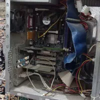 کامپیوتر قدیمی عالیشهر