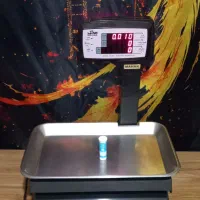 ترازوی دیجیتالی محک 50 کیلوئی سالم