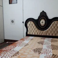 تخت وآینه وپاتختی