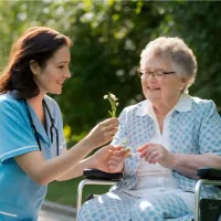 اعزام پرستار سالمند و بیمار