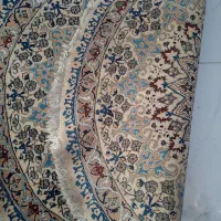 فرش نایین دست بافت گل ابریشم