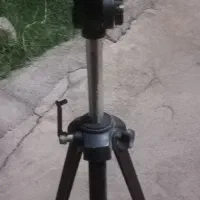 پایه دوربین نقشه برداری  قدیمی|مصالح و تجهیزات ساختمان|مسجد سلیمان, |دیوار