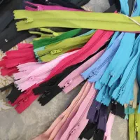 زیپ۲۰سانتی|لوازم خیاطی و بافتنی|تهران, دهقان|دیوار