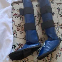 لباس کاراته و ضربه گیر پا و مشت|کفش و لباس بچه|برخوار, |دیوار