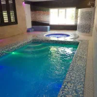 اجاره نیم تایم وفول تایم باغ ویلااستخردار، سوئیت