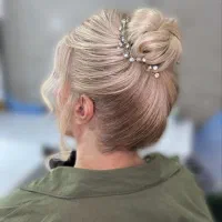 شینیون با تخفیف|خدمات آرایشگری و زیبایی|رشت, دیانتی|دیوار