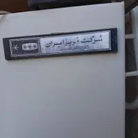 فریز  سالم قدیمی  در حال کار  .مدل  ایران شرق