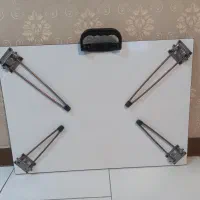 میز تحریر تاشو.  کاملا سالم و نو بدون ایراد