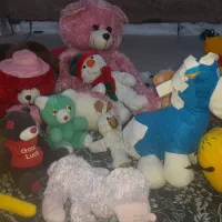 تعداد زیادی عروسک سالم و فوتبال دستی|اسباب‌‌بازی|اندیشه, اندیشه فاز ۱|دیوار