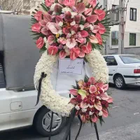 تاج گل تاج ترحیم گل ارایی گل فروشی بازار گل