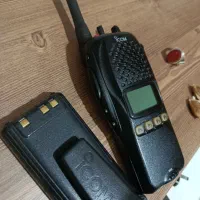 بیسیم آیکوم