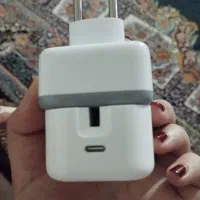 شارژر اصلی آیفون ۱۶