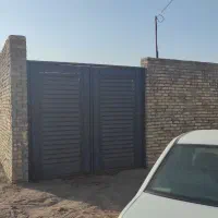 زمین نیمه ساز دارای آب و برق