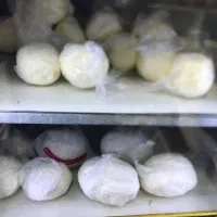 فروشنده جوان
