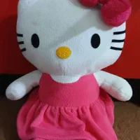 تعدادی عروسک|اسباب‌‌بازی|قم, هفت تیر|دیوار