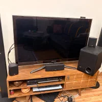 سینمای خانواده و میز تلوزیون