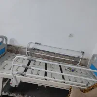 تخت بیمارستانی