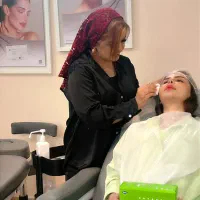 منشی مطب زیبایی
