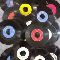 تعدادی صفحه ۴۵ دور فارسی و ترکی|فیلم و موسیقی|تبریز, |دیوار