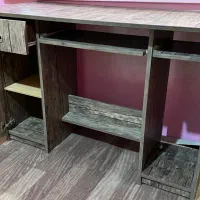 میز تحریر کامپیوتر