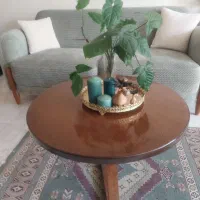 میز گرد جلو مبلی