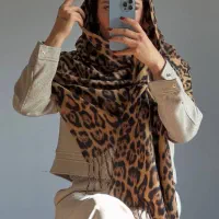 نیازمند خانم برای تولید محتوا (مدل شال و روسری)