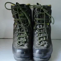 کفش کوهنوردی برند سالمون فرانسه سایز 43